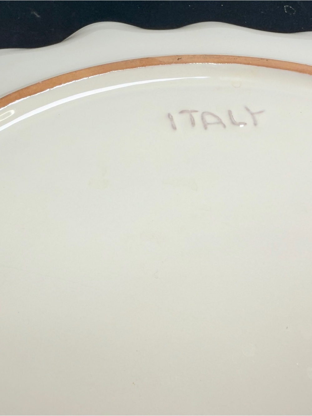Hand-Painted Italica Ars Fish Bowl and Plate Serving Set of Two - Picture 9 of 9